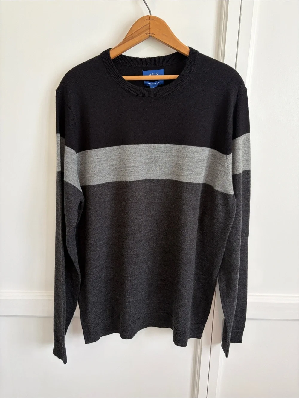 Apt. 9 Men's Merino Wool Blend Crewneck Colorblock Sweater Lg NWT